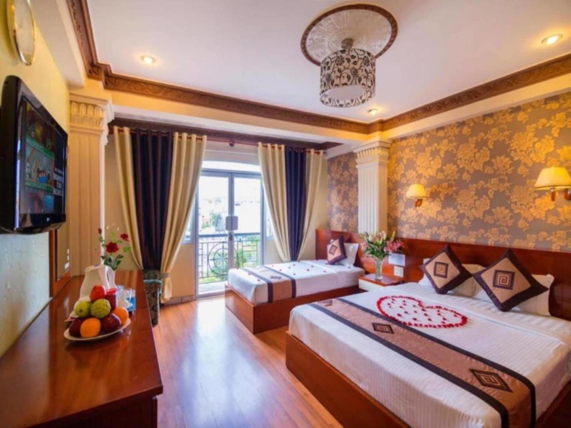 Cosmo Square Hotel Ho Si Minh-város Kültér fotó